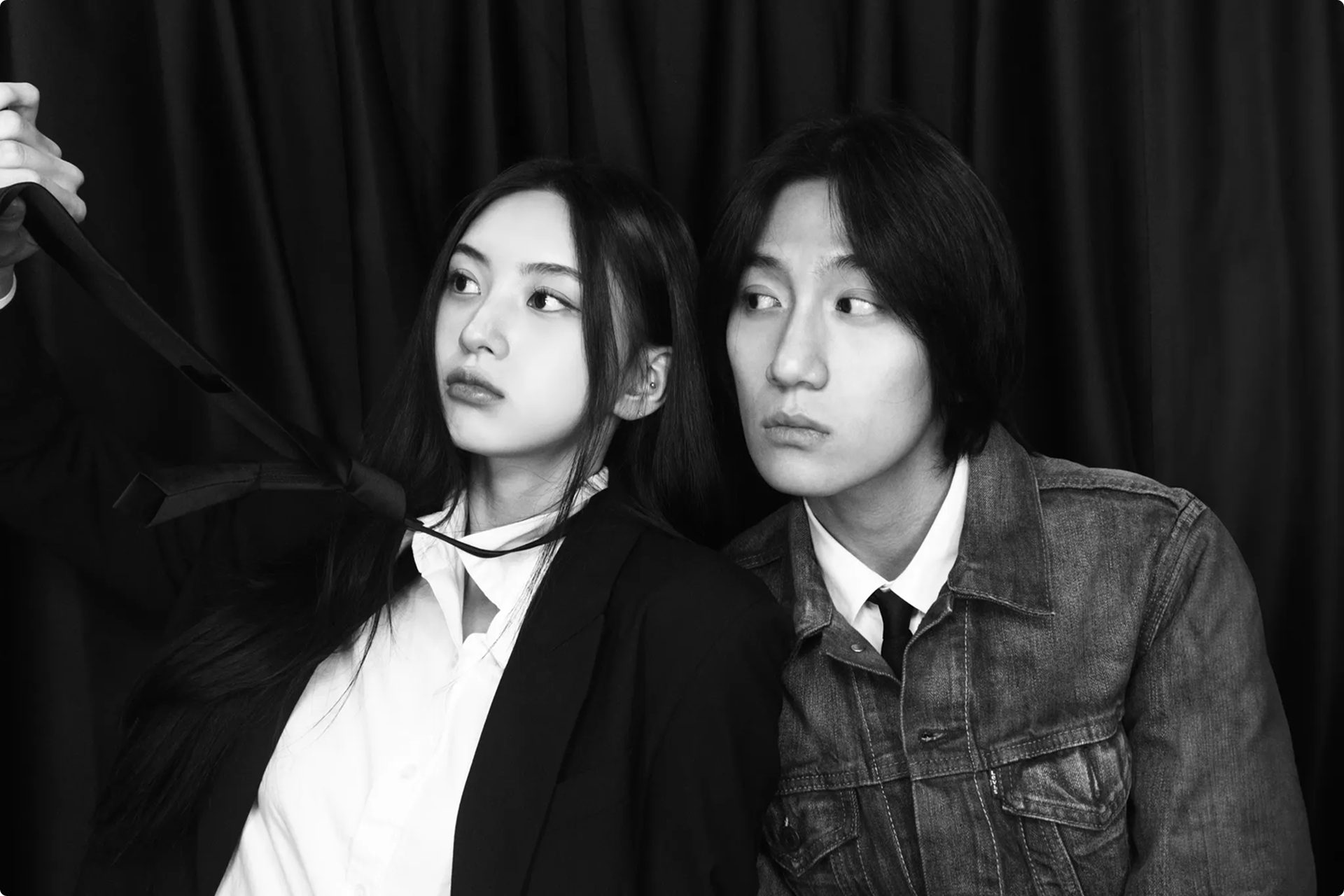 신세계백화점 본점, 잠실 롯데월드몰에서 크리스마스 팝업을 진행해 전문 모델을 섭외해 룩북을 기획하고, 콘텐츠를 제작했습니다.